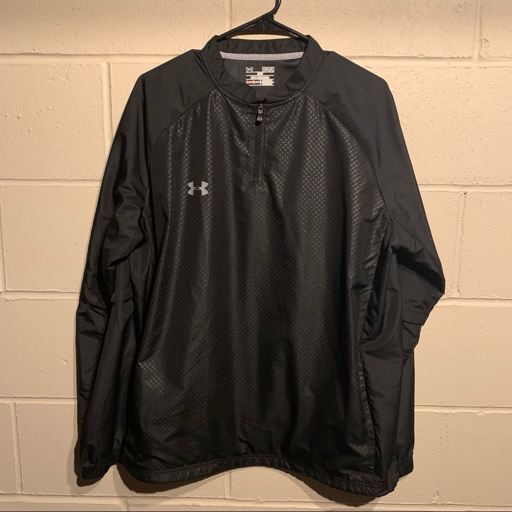 Under Armour Medium Black Heatgear Jacket with Removable Sleeves